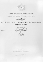 荷兰女王签署的官方证书，顶部为荷兰盾徽